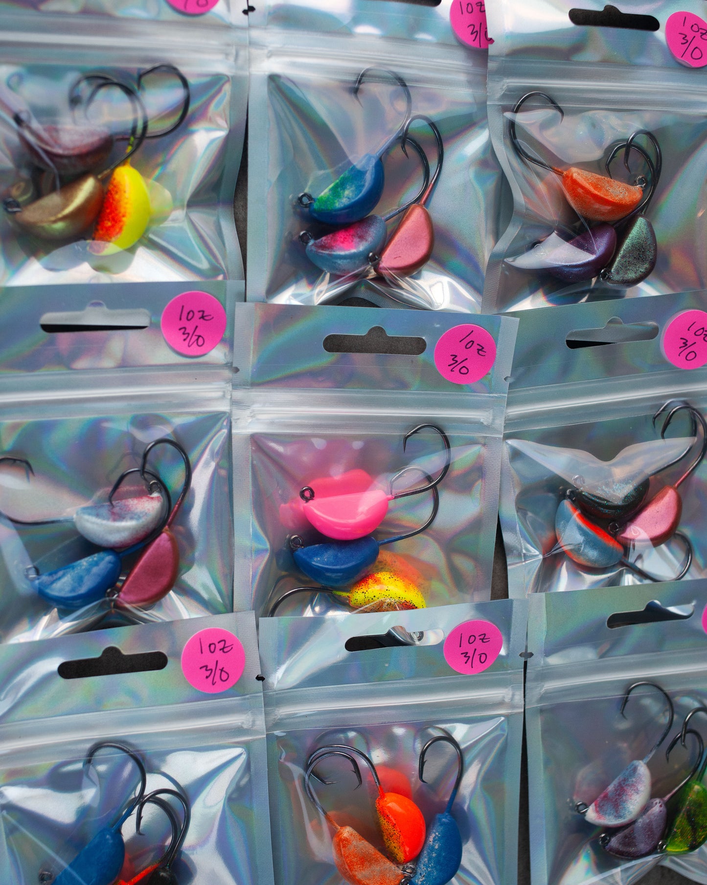 CIRCLE hook jig - 1oz, 3/0 hook, 3 jig pack of mixed colors.